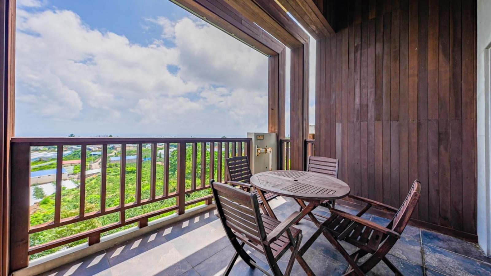 Jeju Eco Suites Согвипхо Экстерьер фото