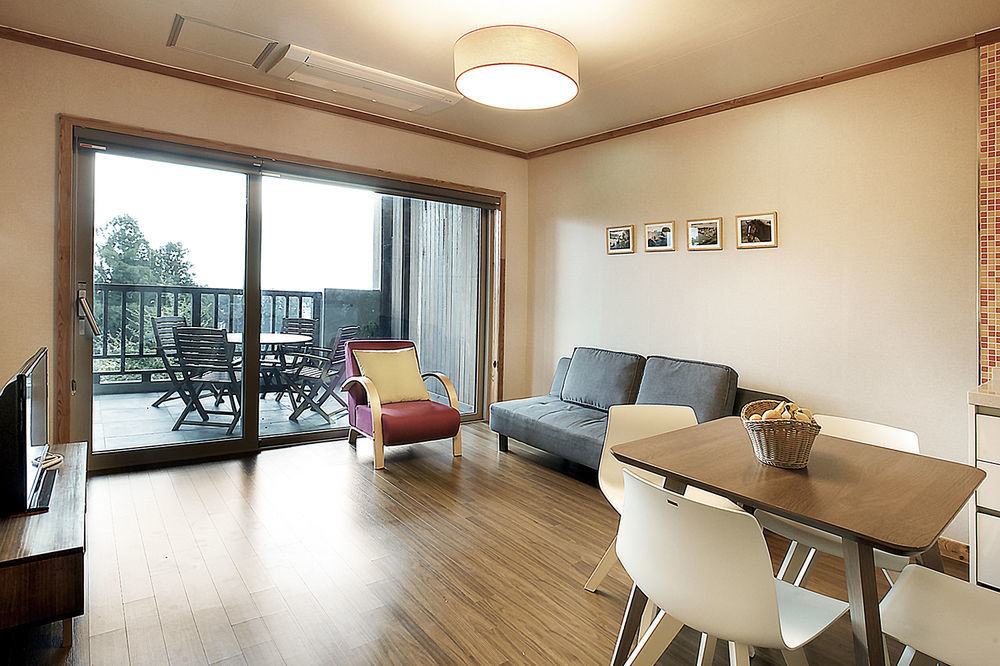 Jeju Eco Suites Согвипхо Экстерьер фото